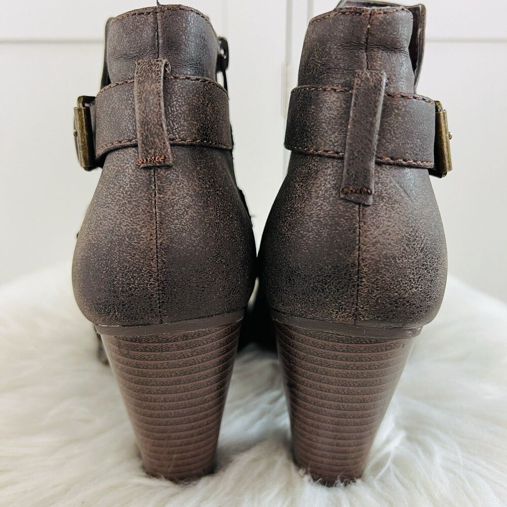Forever Link Camila-64 Dusty Brown Chunky Heel Buckled Strap Ankle Booties Sz 10 - Picture 5 of 7